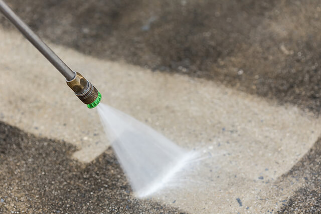 parking lot pressure washing in pearland